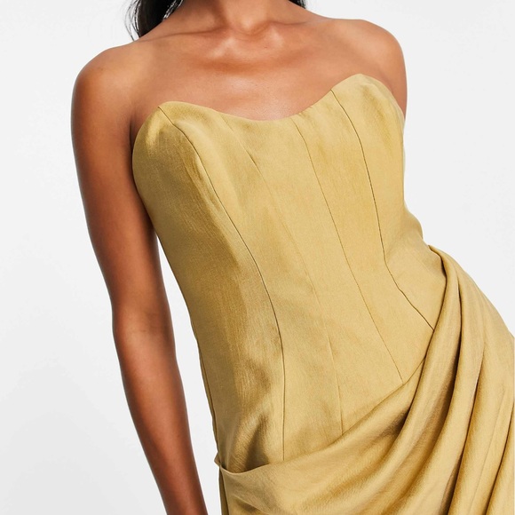 NEVER WORN - Picture 3 of 4